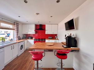 Photo 11- click for photo gallery